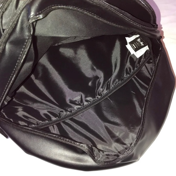 Rick and Morty Round Portal Backpack - Picture 6 of 9